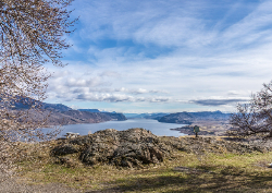 Desk calendar, spiral-bound with self stand (Design 2)