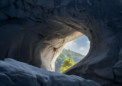 Desk calendar, spiral-bound with self stand (Design 12)